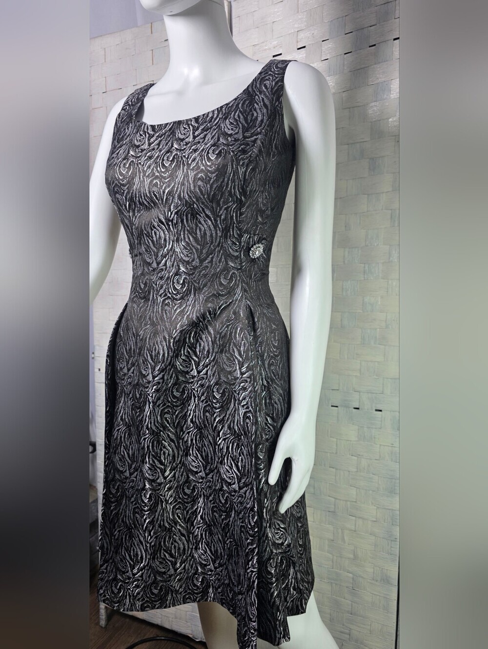 VINTAGE EVAN PICONE Metallic Cocktail Dress